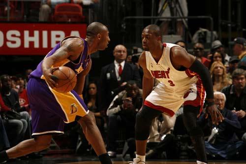 世体：巴萨内部认为凯恩很乐意来到西甲，莱万是一个很好先例（世体：巴萨内部看好凯恩愿意登陆西甲，莱万的成功是有力先例）