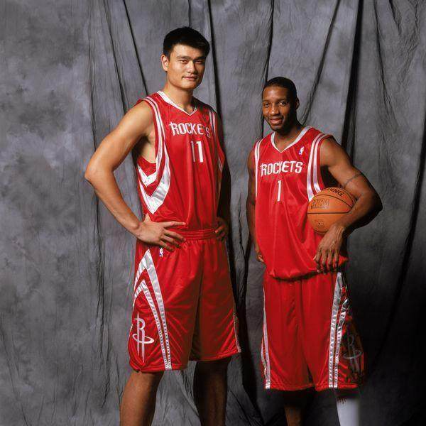 记者：苏亚雷斯决定与迈阿密国际续约一年（记者称苏亚雷斯将与迈阿密国际再续一年）