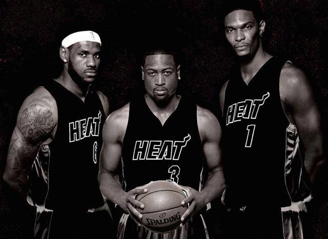 半场战报：海登海姆0-1弗赖堡，曼赞比建功（半场速报：海登海姆0-1落后弗赖堡，曼赞比破门）