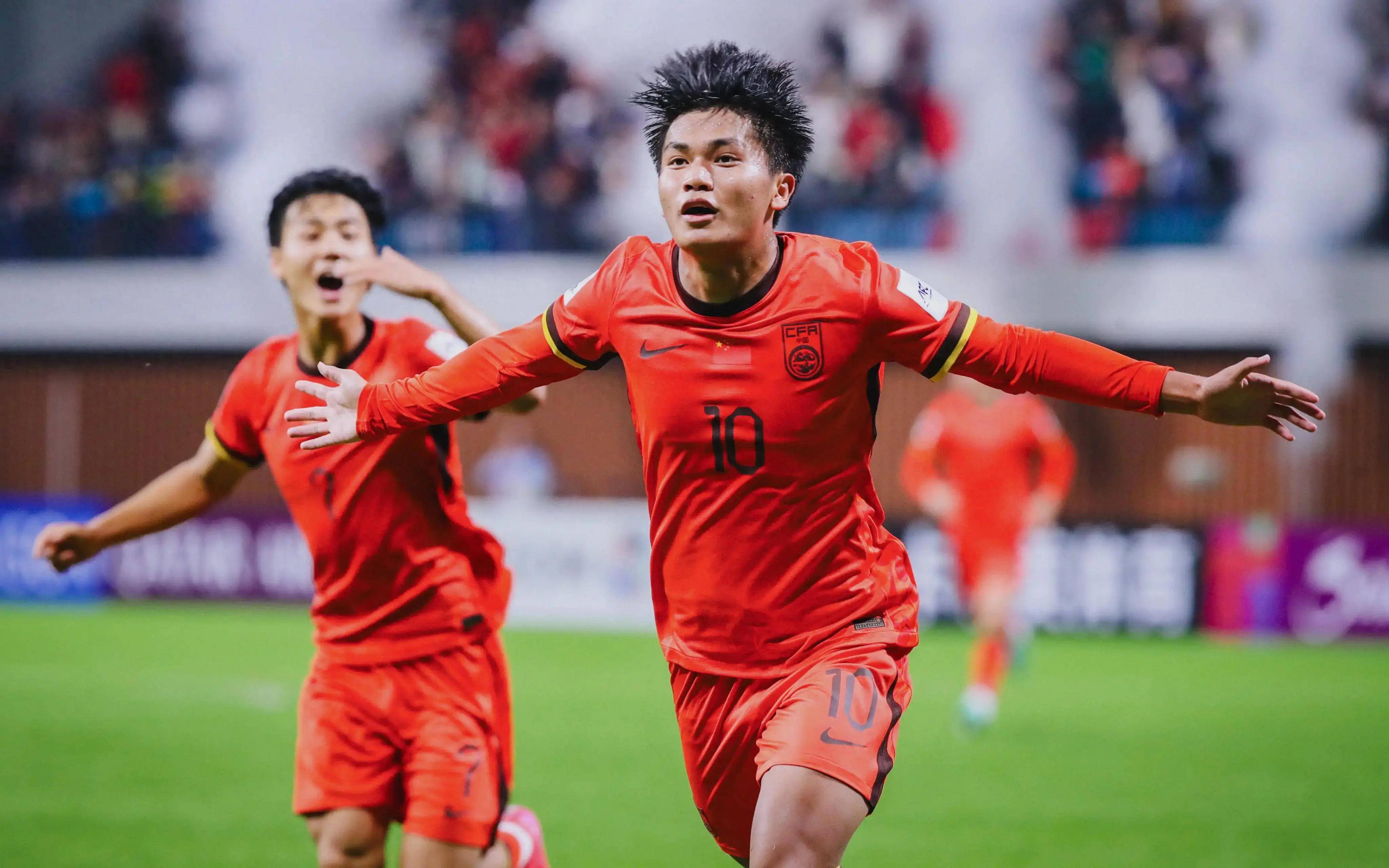 伊森-威廉斯：为曼联进球是梦想成真，我最后一刻才入选美国行（伊森-威廉斯：为曼联破门圆梦，赴美之行我压哨入选）