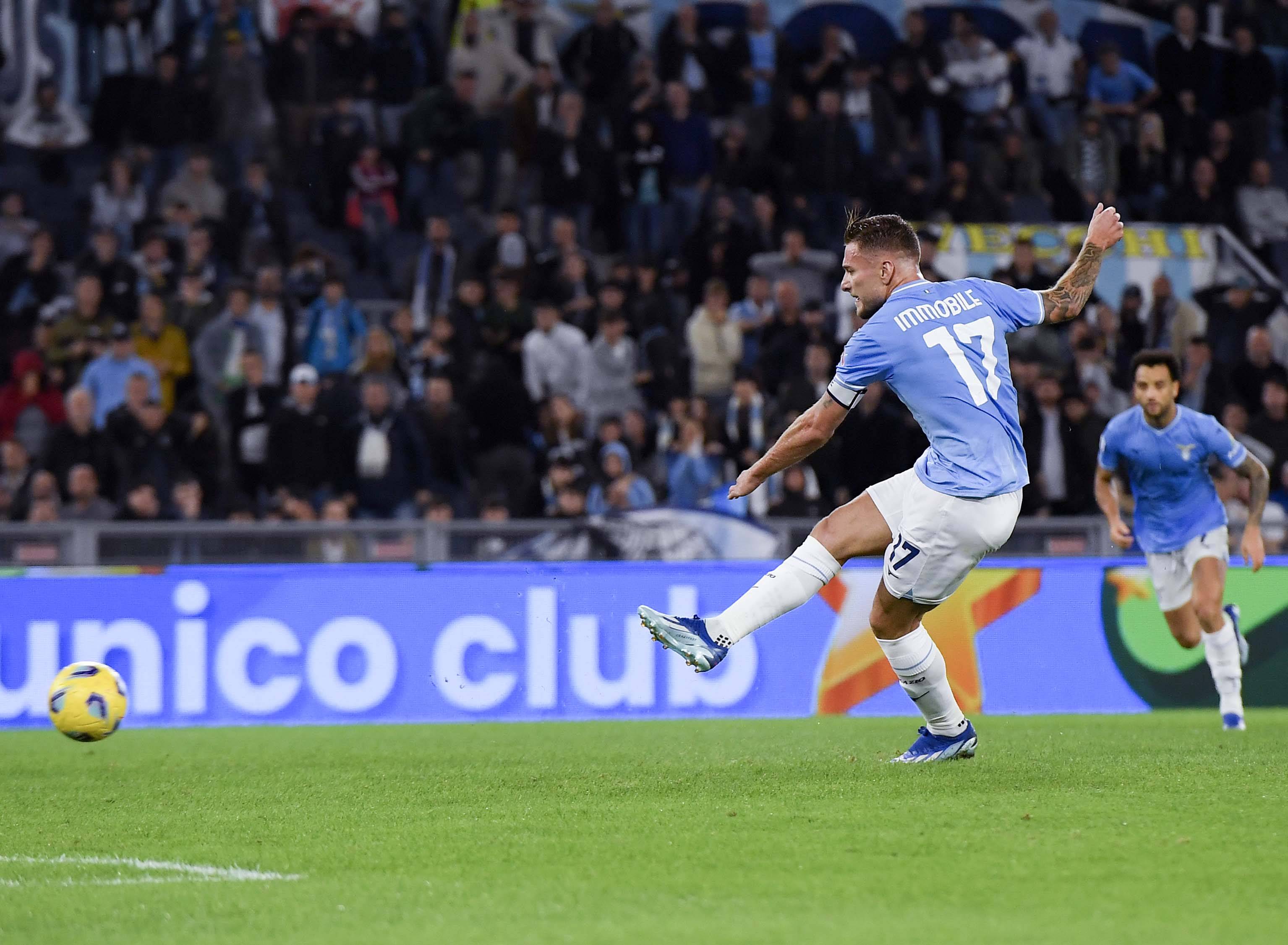 上海久事以111-72大胜四川丰谷，展现强大实力，全队多点开花，四川队虽努力但难敌强队。（上海久事111-72大胜四川丰谷：多点开花显统治力，四川虽拼仍难抵强敌）