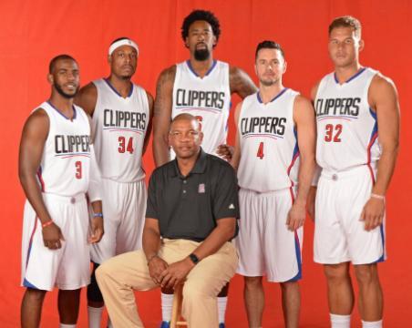 德媒预测拜仁vs弗赖堡首发：之前缺席训练的诺伊尔在列（德媒预测拜仁战弗赖堡首发：此前缺席训练的诺伊尔入选）