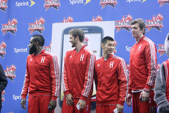 76人一系列关键操作对反弹之年至关重要，却未获足够赞誉（76人关键举措铸就反弹赛季，却未获应有赞誉）