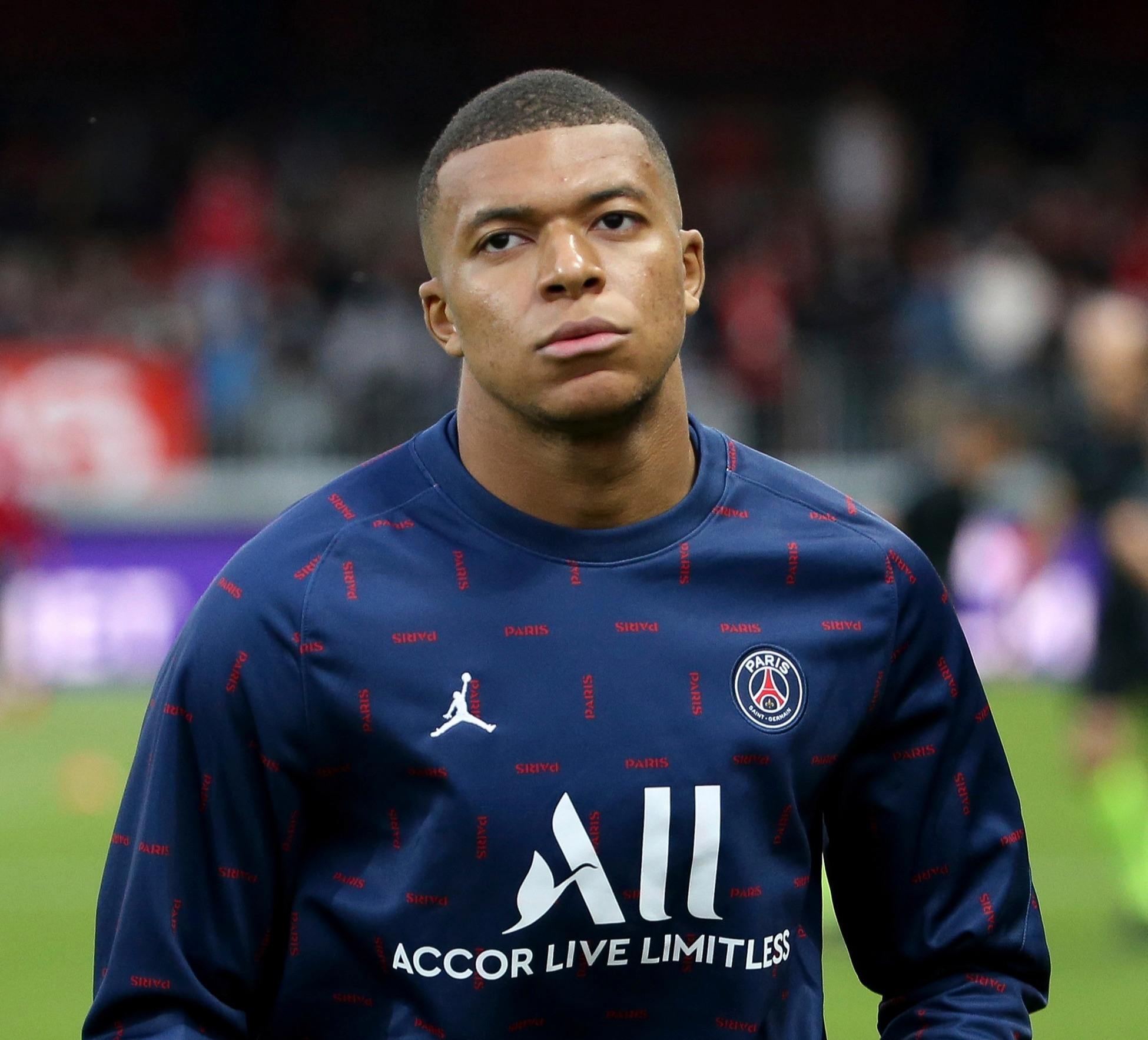 马德兴：朝鲜超排名下降导致中超下赛季无法获得四个席位（马德兴：朝鲜联赛排名下滑致中超下赛季无缘四个名额）