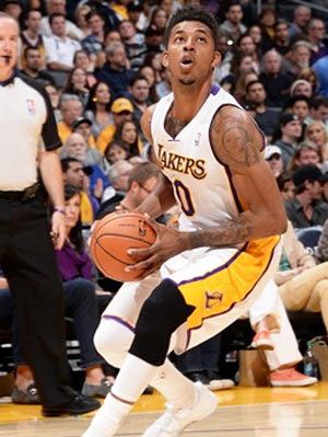 女足莱曼分享家中被盗后一片狼藉：下次请顺便帮我打扫一下（女足名将莱曼晒家中被盗后乱成一团：下次麻烦顺手打扫）