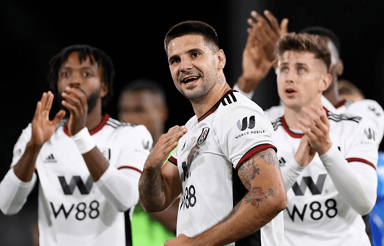 斯基拉：意甲四队竞逐那不勒斯中卫马里亚努奇，克雷莫纳领跑（斯基拉：那不勒斯中卫马里亚努奇获意甲四队争夺，克雷莫纳暂时领先）