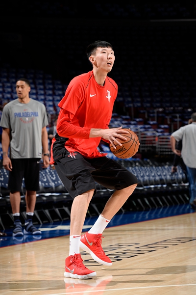 友谊赛战报：埃斯特旺破门，帕奎塔失点，巴西1-1突尼斯（热身赛速递：埃斯特旺建功、帕奎塔失点，巴西1-1战平突尼斯）