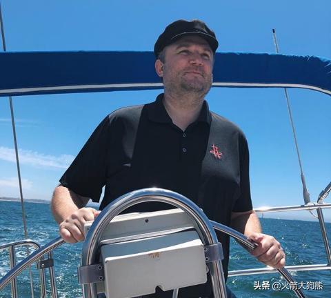 胡尔克谈转会传闻：媒体谈论的比我自己知道的还多（胡尔克回应转会传闻：媒体掌握的信息似乎比我还多）